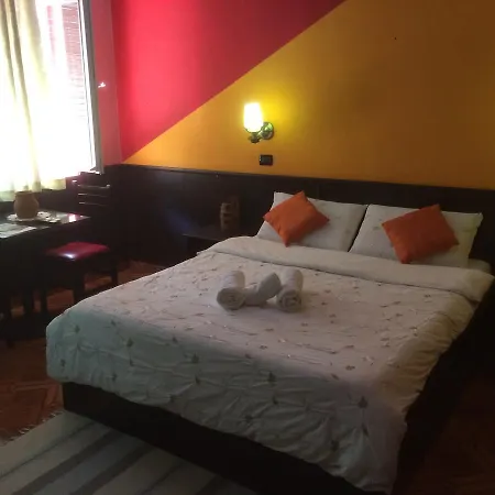 Rex 3* Tirana